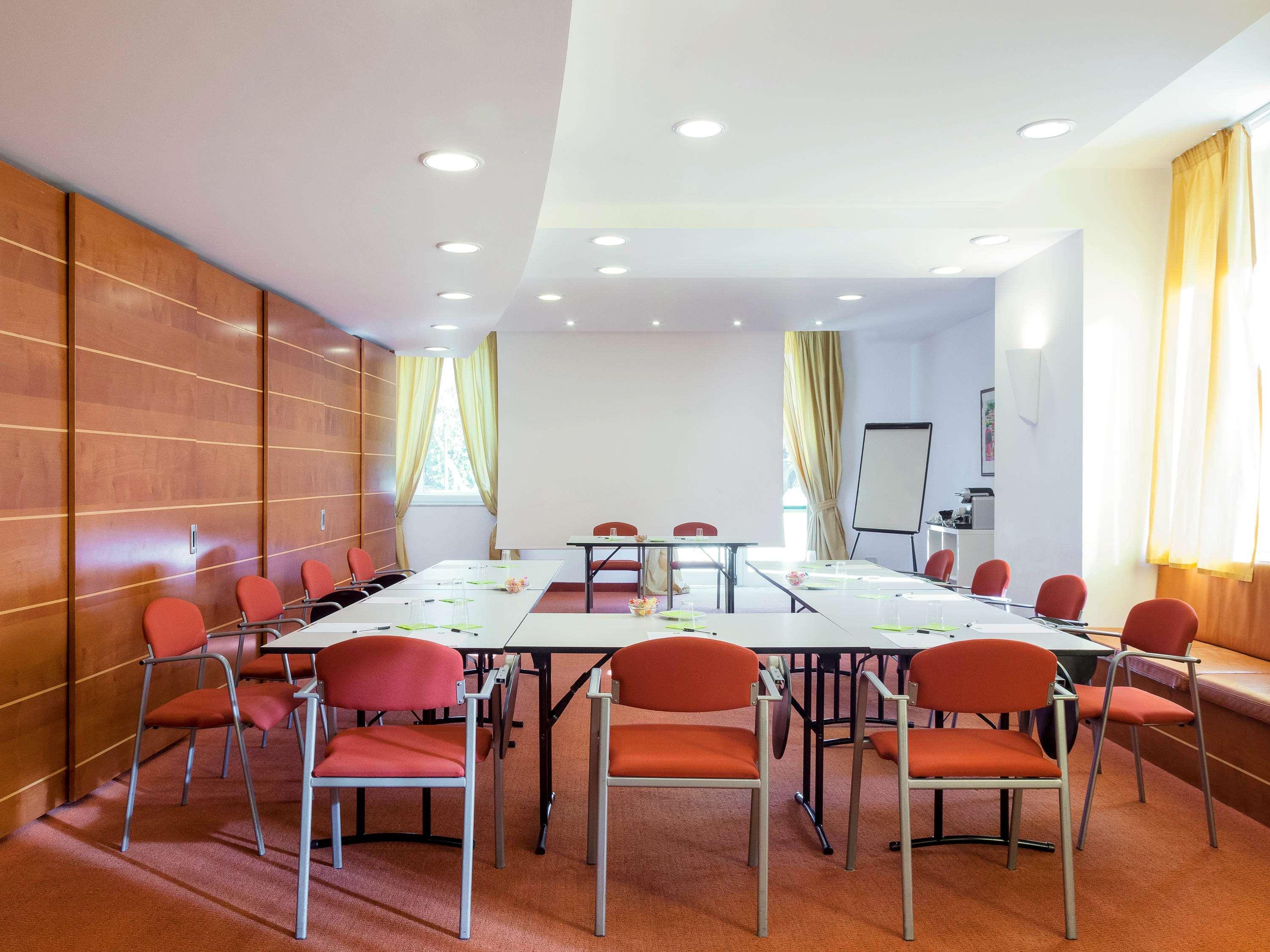 Ibis Styles Bari Giovinazzo Hotell Exteriör bild