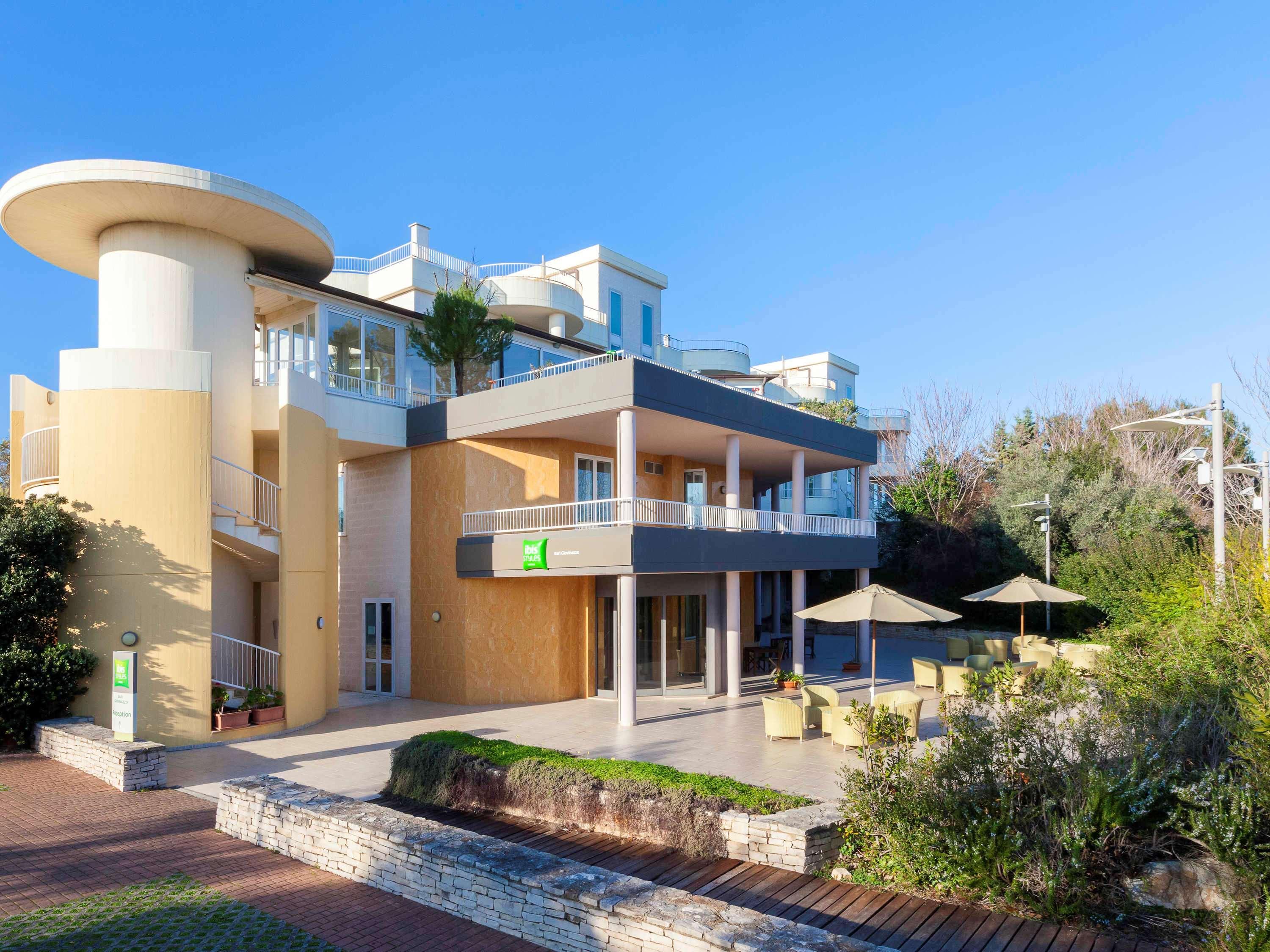 Ibis Styles Bari Giovinazzo Hotell Exteriör bild