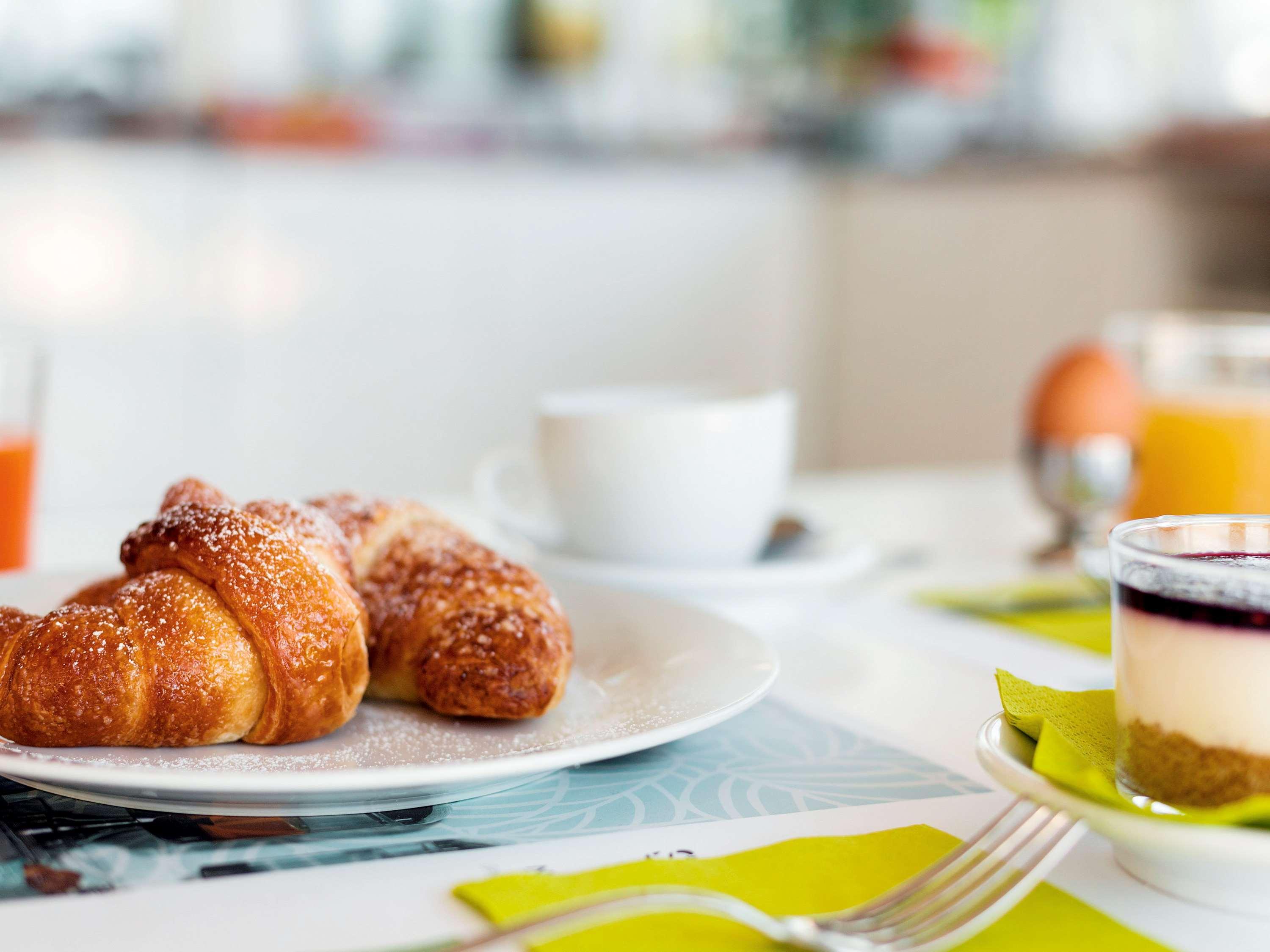 Ibis Styles Bari Giovinazzo Hotell Exteriör bild
