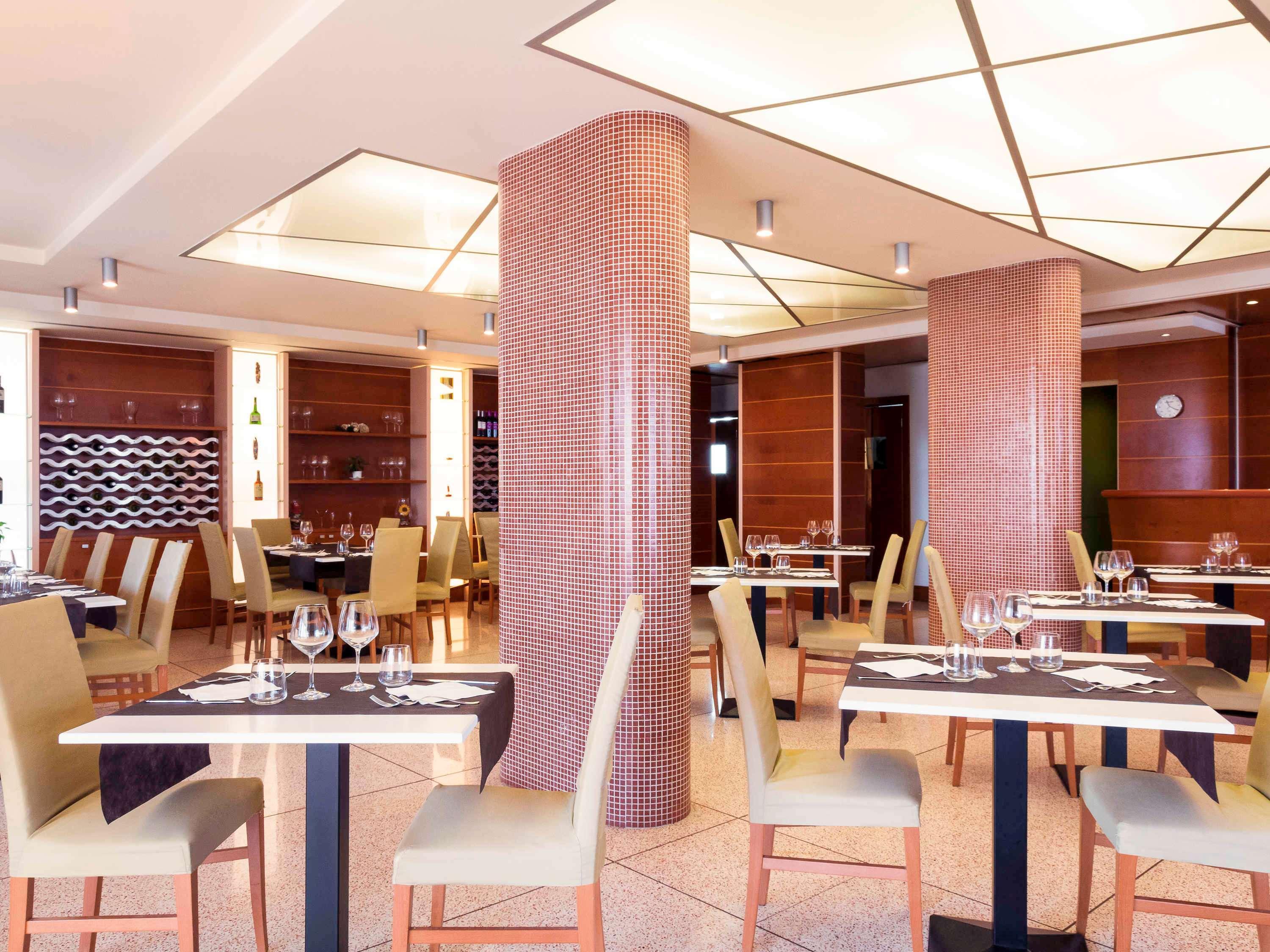 Ibis Styles Bari Giovinazzo Hotell Exteriör bild