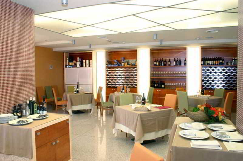 Ibis Styles Bari Giovinazzo Hotell Exteriör bild