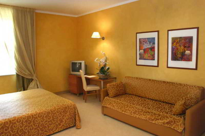 Ibis Styles Bari Giovinazzo Hotell Exteriör bild