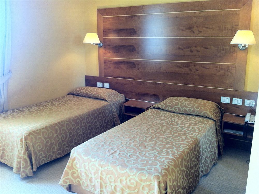Ibis Styles Bari Giovinazzo Hotell Exteriör bild