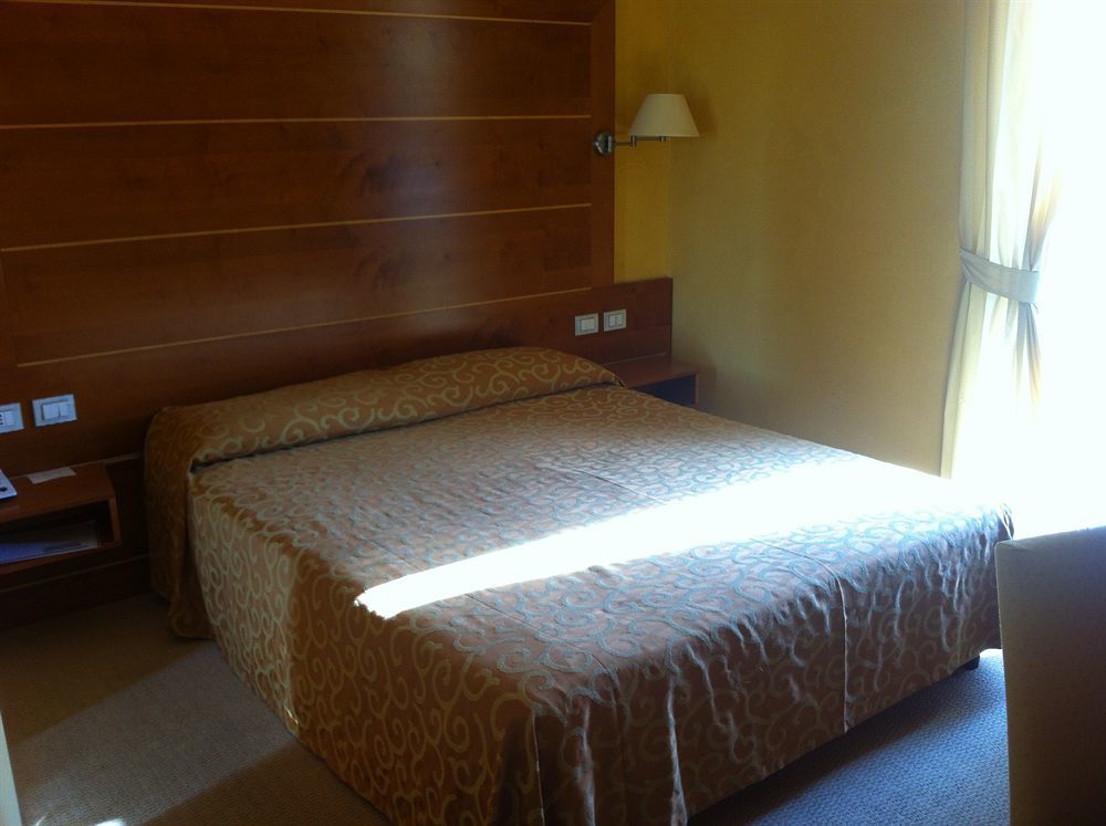 Ibis Styles Bari Giovinazzo Hotell Exteriör bild